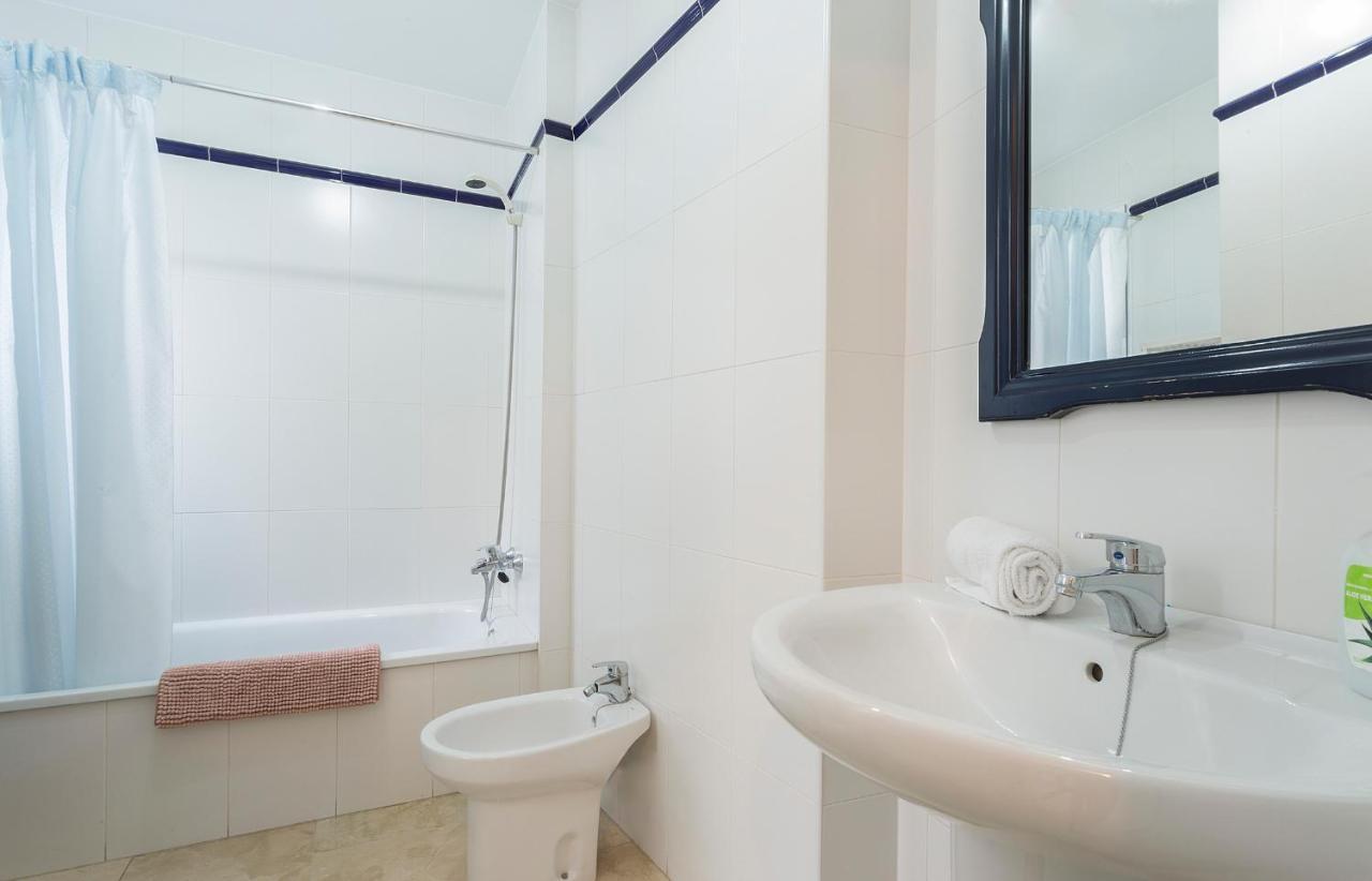 Azvalia - Larga 112 Abono Parking Gratis Appartement